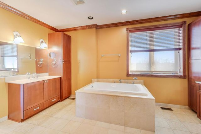 3914 W 51st Street, Chicago, IL 60632