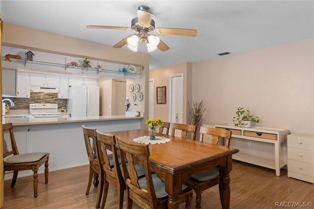 75 Chinaberry Circle, Homosassa, FL 34446