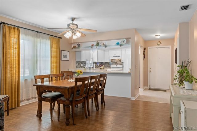 75 Chinaberry Circle, Homosassa, FL 34446