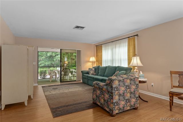 75 Chinaberry Circle, Homosassa, FL 34446