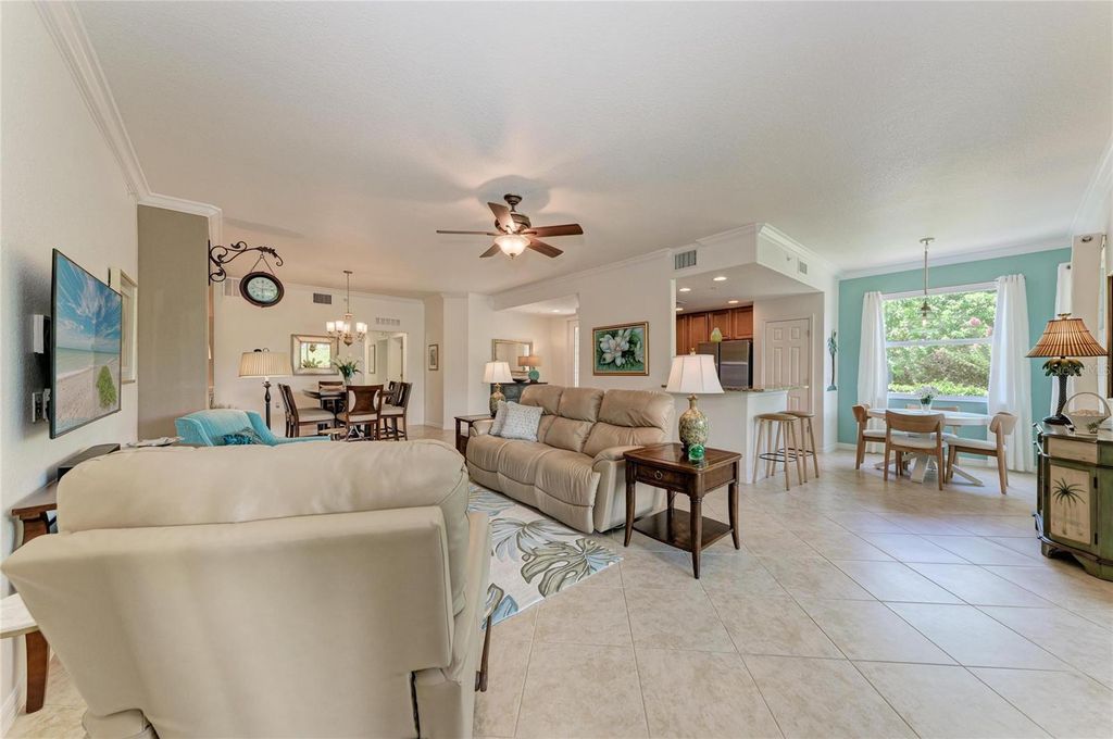 Image 14 of property listing at 419 WINDING BROOK LANE 101, Bradenton, FL 34212