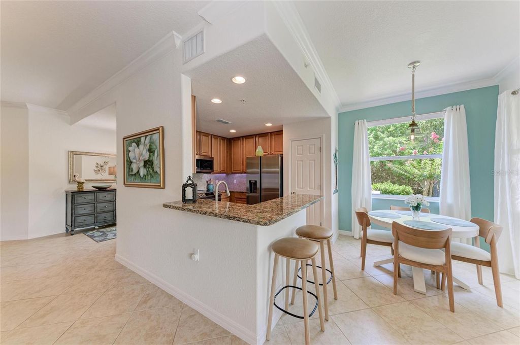 Image 15 of property listing at 419 WINDING BROOK LANE 101, Bradenton, FL 34212