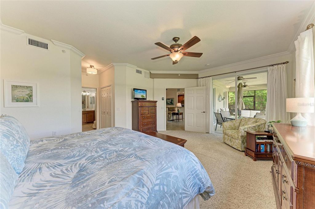 Image 27 of property listing at 419 WINDING BROOK LANE 101, Bradenton, FL 34212