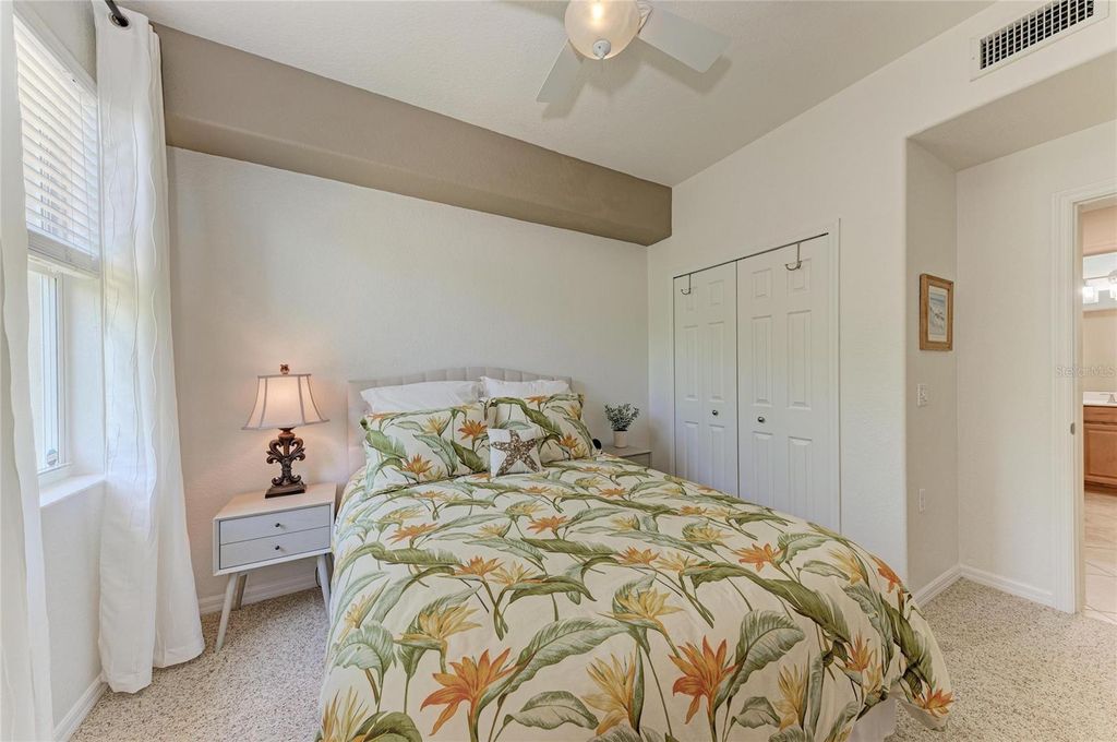 Image 32 of property listing at 419 WINDING BROOK LANE 101, Bradenton, FL 34212