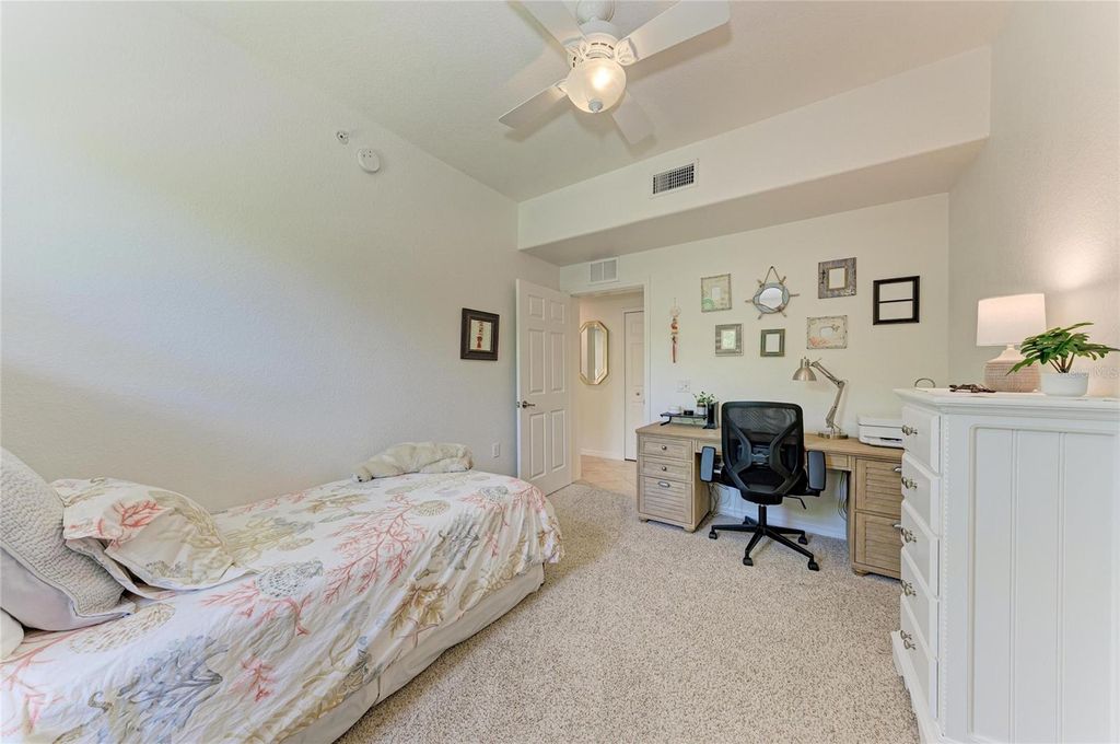 Image 37 of property listing at 419 WINDING BROOK LANE 101, Bradenton, FL 34212
