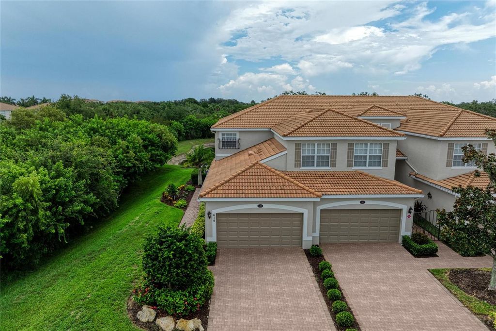 Image 43 of property listing at 419 WINDING BROOK LANE 101, Bradenton, FL 34212