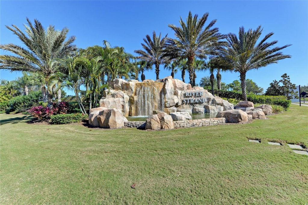 Image 51 of property listing at 419 WINDING BROOK LANE 101, Bradenton, FL 34212