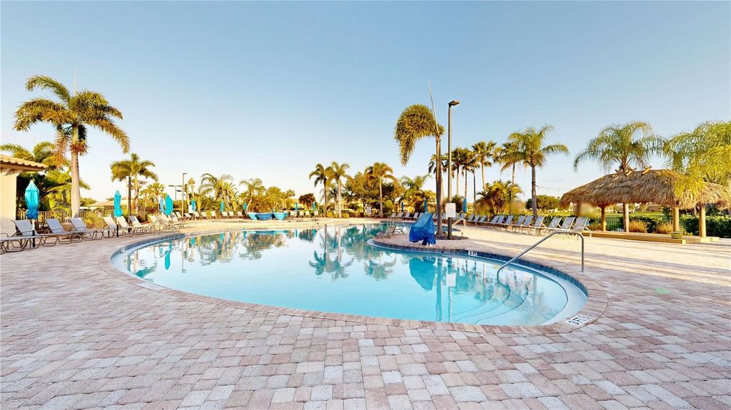 Image 66 of property listing at 419 WINDING BROOK LANE 101, Bradenton, FL 34212
