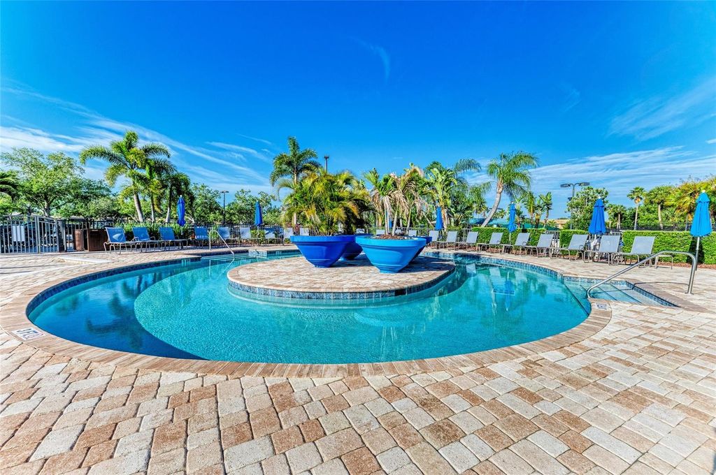 Image 68 of property listing at 419 WINDING BROOK LANE 101, Bradenton, FL 34212