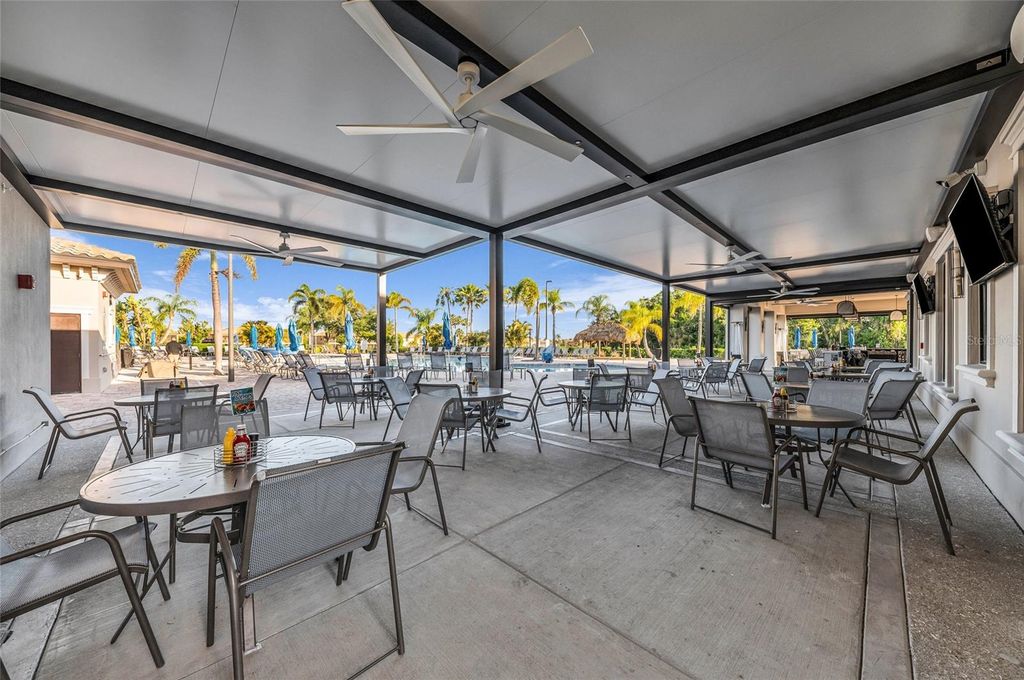 Image 72 of property listing at 419 WINDING BROOK LANE 101, Bradenton, FL 34212