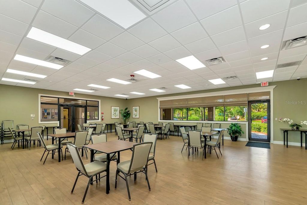 Image 85 of property listing at 419 WINDING BROOK LANE 101, Bradenton, FL 34212
