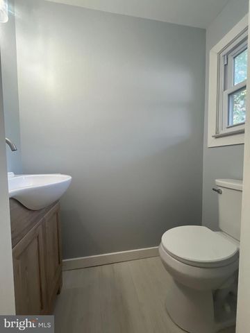 101 RAMBLE RD, Cherry Hill, NJ 08034