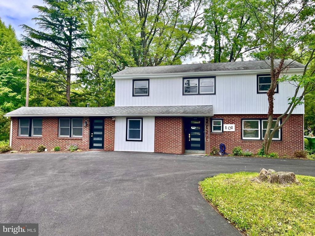 101 RAMBLE RD, Cherry Hill, NJ 08034