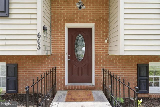 605 DUNLAP ST, Winchester, VA 22601