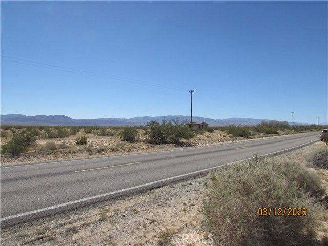 42 Amboy, Twentynine Palms, CA 92277