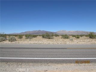 42 Amboy, Twentynine Palms, CA 92277
