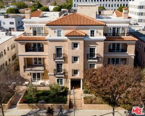 313 S Reeves Drive 203, Beverly Hills, CA 90212