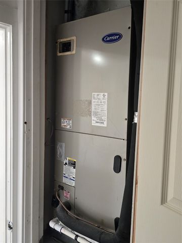 303 Hillcrest Street, Mansfield, TX 76063