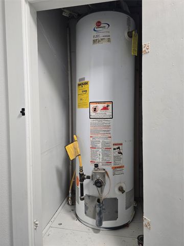 303 Hillcrest Street, Mansfield, TX 76063