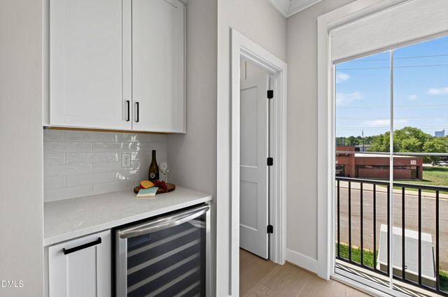 1501 Draper View Loop 102, Raleigh, NC 27608