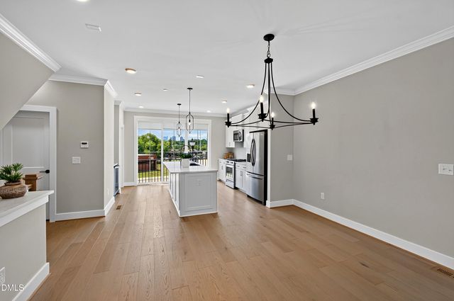 1501 Draper View Loop 102, Raleigh, NC 27608