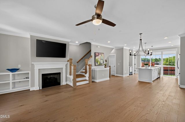 1501 Draper View Loop 102, Raleigh, NC 27608