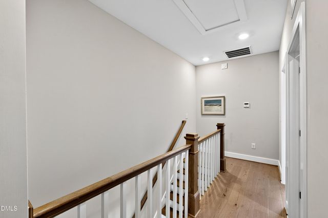 1501 Draper View Loop 102, Raleigh, NC 27608