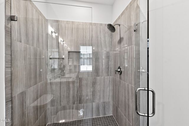 1501 Draper View Loop 102, Raleigh, NC 27608