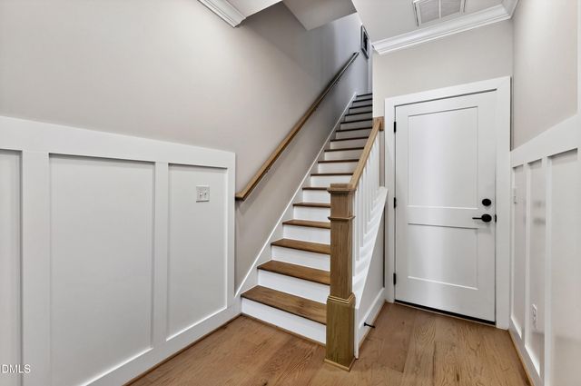 1501 Draper View Loop 102, Raleigh, NC 27608