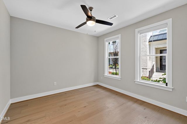 1501 Draper View Loop 102, Raleigh, NC 27608