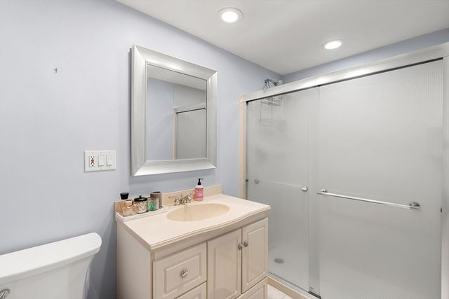 139 Hidden Rd, Andover, MA 01810