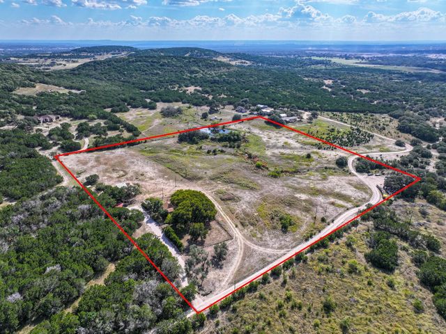 425 Cedar Break Lane LN, Burnet, TX 78611