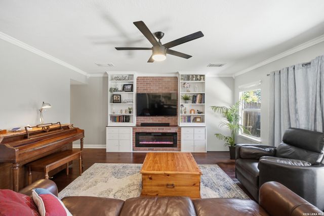 7658 Heathridge, San Antonio, TX 78250