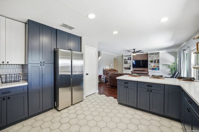 7658 Heathridge, San Antonio, TX 78250