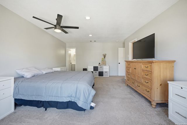 7658 Heathridge, San Antonio, TX 78250