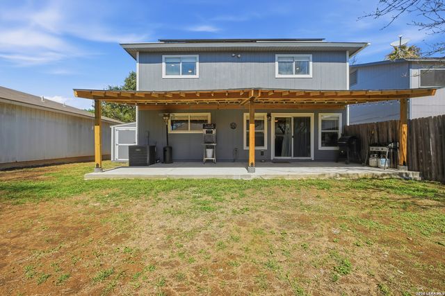 7658 Heathridge, San Antonio, TX 78250