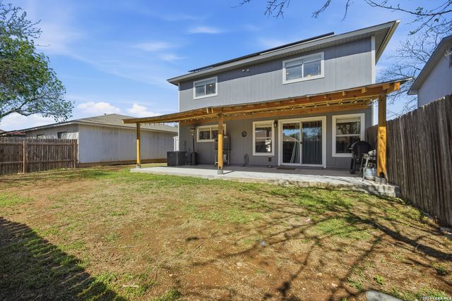 7658 Heathridge, San Antonio, TX 78250