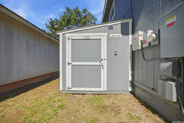 7658 Heathridge, San Antonio, TX 78250