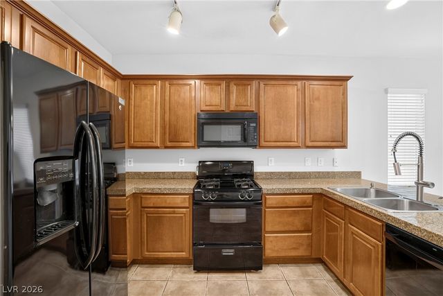 9132 BLUE RAVEN Avenue, Las Vegas, NV 89143