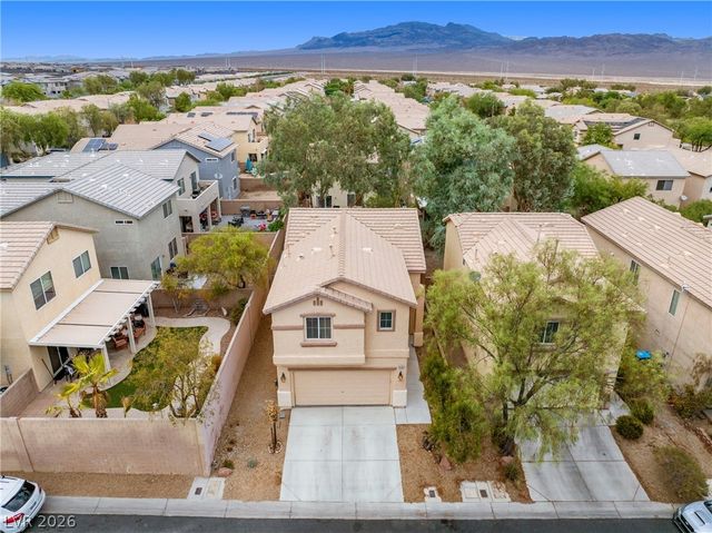 9132 BLUE RAVEN Avenue, Las Vegas, NV 89143
