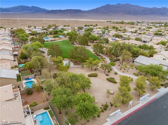 9132 BLUE RAVEN Avenue, Las Vegas, NV 89143
