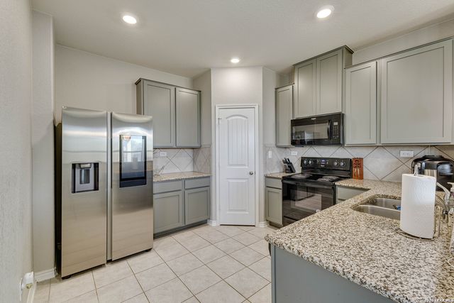 4628 KLEIN MDWS, New Braunfels, TX 78130