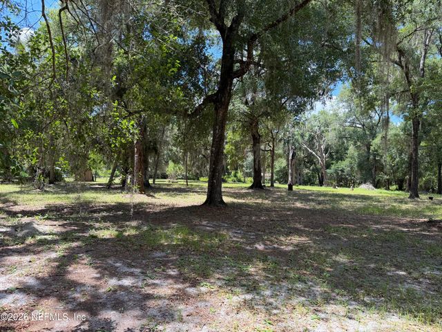1886 COUNTY ROAD 308, Crescent City, FL 32112