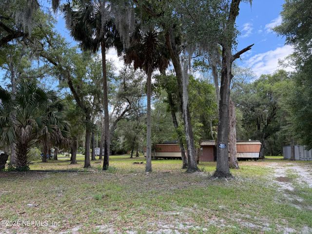 1886 COUNTY ROAD 308, Crescent City, FL 32112