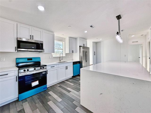 37466 PHELPS ROAD, Zephyrhills, FL 33541