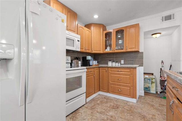 2700 10TH STREET W, Palmetto, FL 34221