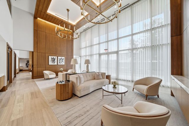 2047 Westcreek Lane 507, Houston, TX 77027