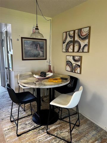 400 Mansfield J J, Boca Raton, FL 33434