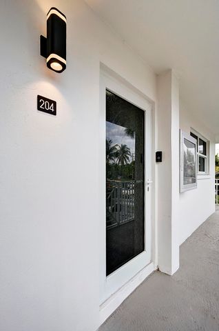 1910 S Ocean Boulevard 204, Delray Beach, FL 33483
