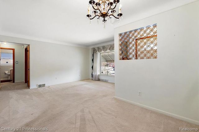 1826 Walnut Street, Dearborn, MI 48124